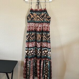 XL no brand. Safari vibes dress. Worn once. Has some stretch. Cute strap detail